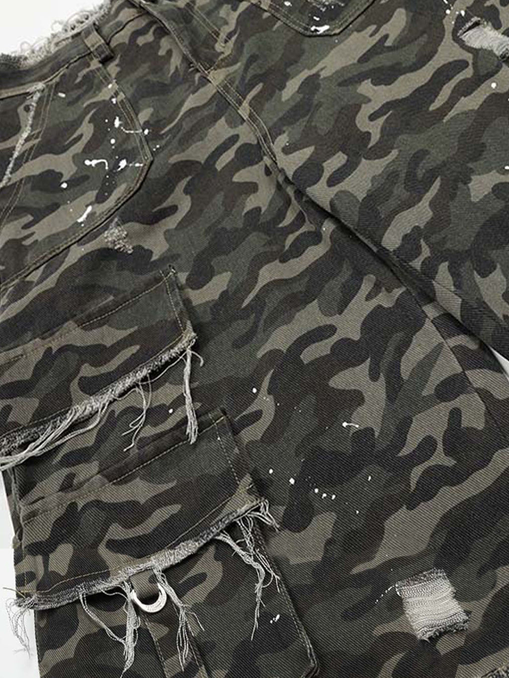 Distressed Camo Multi-Pocket Straight-Leg Jorts - 2611