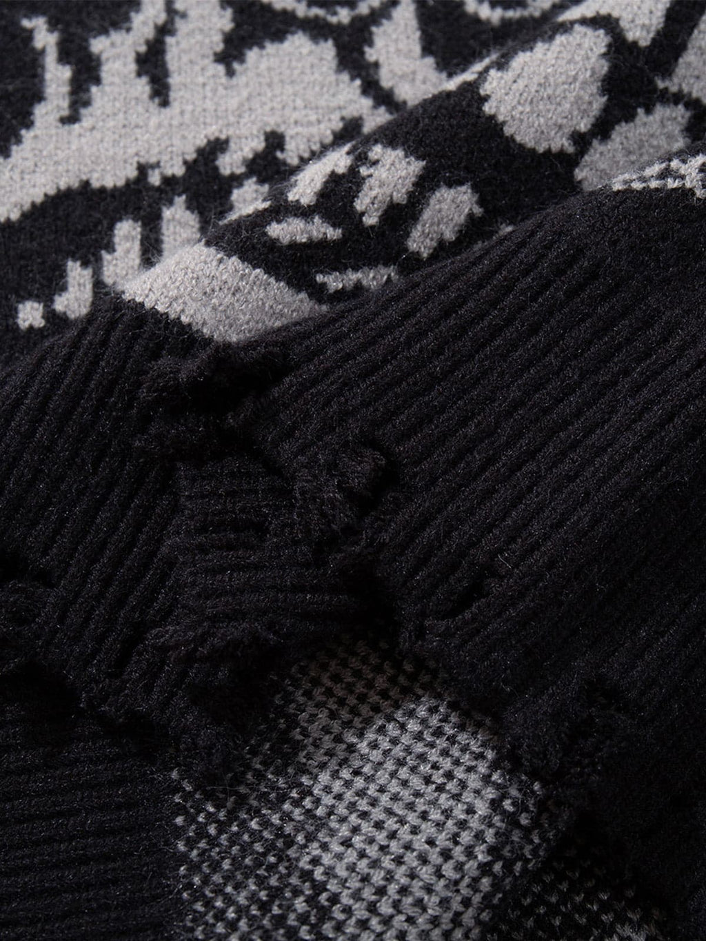 High Street Dark Skull Frayed-edge V-neck Sweater Vest