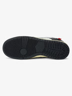 Precipice High Street Love Sneakers --1424