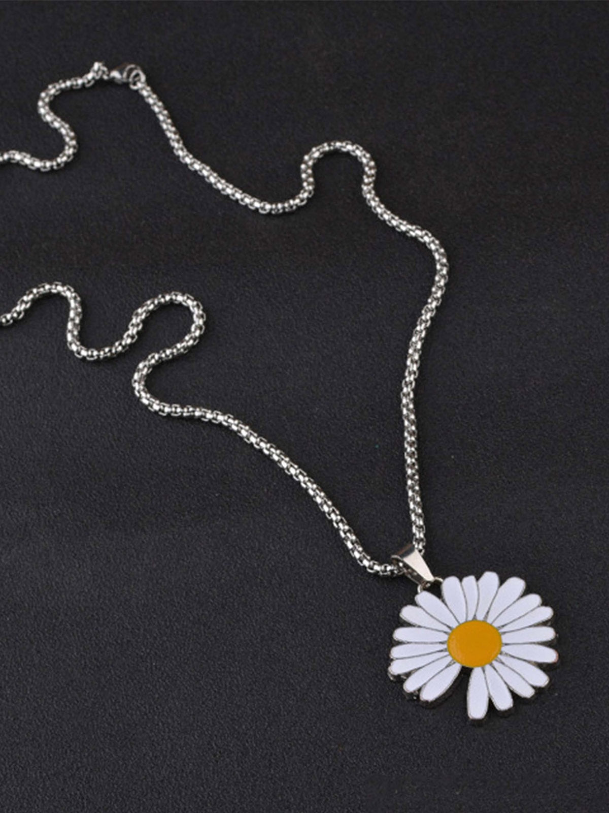 Theprecipice Daisy Hip Hop Necklace