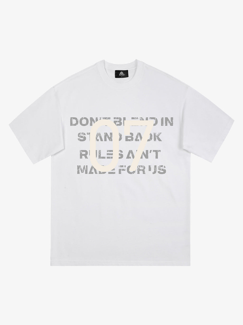 Distressed NO.7 Graphic T-Shirt