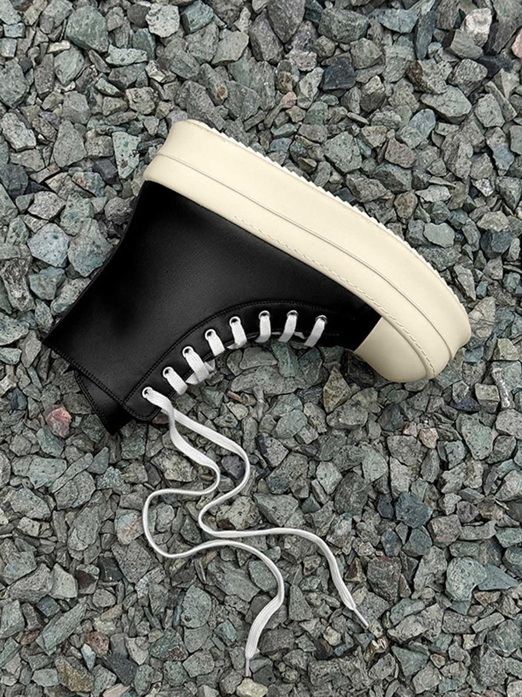 Rubber Sole High-Top Side Zipper Platform Sneakers - 2273