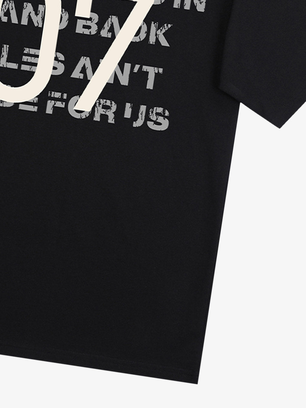 Distressed NO.7 Graphic T-Shirt