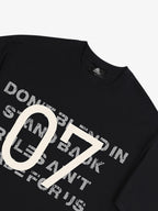 Distressed NO.7 Graphic T-Shirt